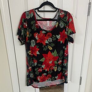 LulaRoe Classic T Top (L)